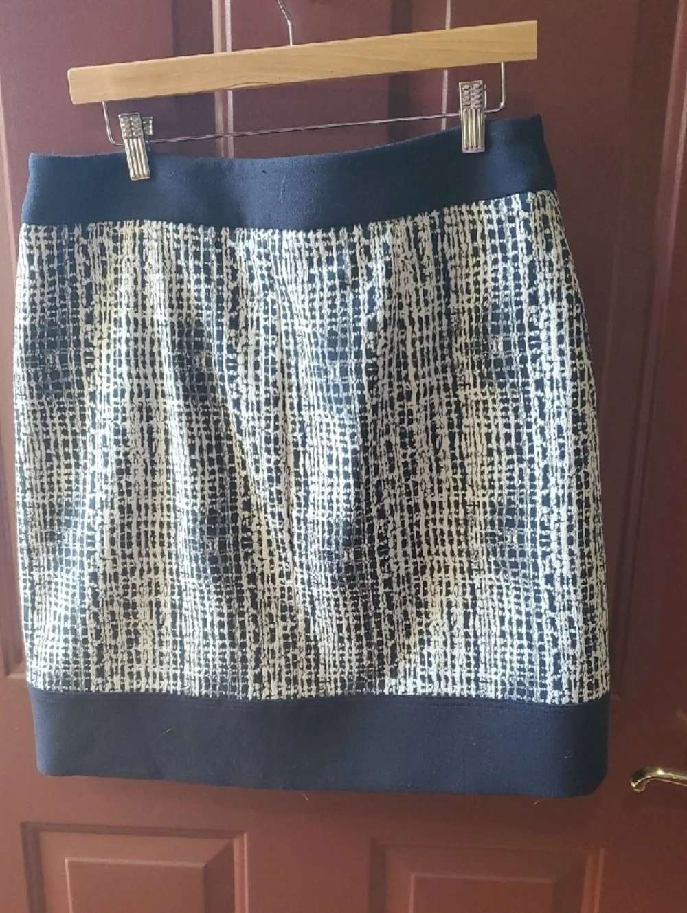 Jones NEW YORK Navy extured Zip-Front Pencil Skirt Gold Accents  Size 8